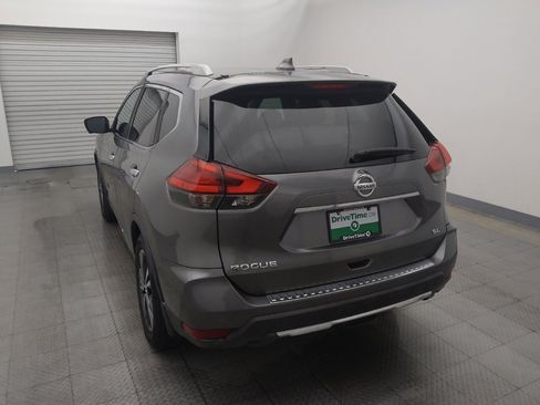 Used 2017 Nissan Rogue SL w/ SL Premium Package FWD image 6