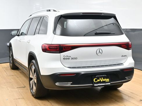 Used 2023 Mercedes-Benz EQB 300 4MATIC image 8