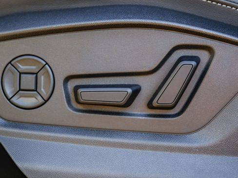 Certified 2025 Audi Q7 2.0T Premium w/ Convenience Package image 24