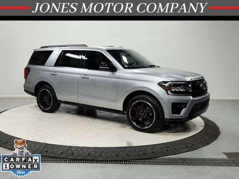 Used 2024 Ford Expedition Limited RWD image 1