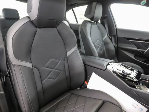 New 2026 BMW 530i xDrive image 32