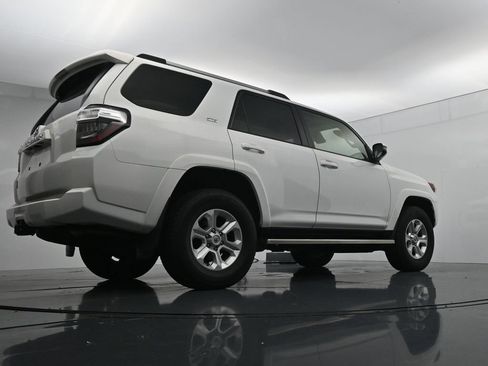 Used 2024 Toyota 4Runner SR5 Premium w/ Moonroof Package AWD/4WD image 23