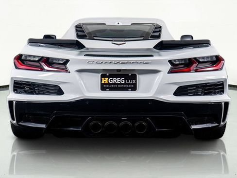 Used 2024 Chevrolet Corvette Z06 image 11