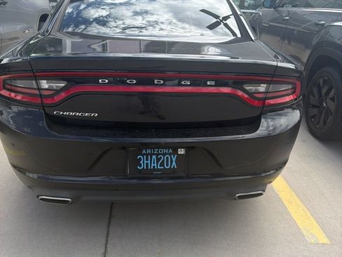 Used 2016 Dodge Charger SE w/ Popular Equipment Group RWD image 4