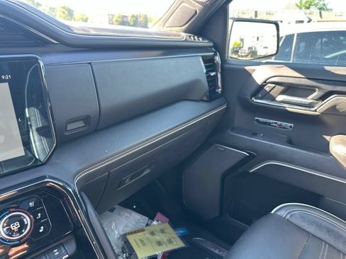 Used 2024 GMC Sierra 1500 AT4X AWD/4WD image 23