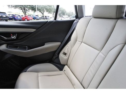 Used 2021 Subaru Outback Limited AWD/4WD image 11