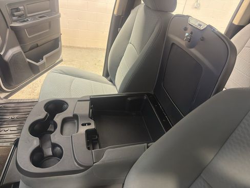 Used 2013 RAM 1500 ST w/ SXT Appearance Group AWD/4WD image 18