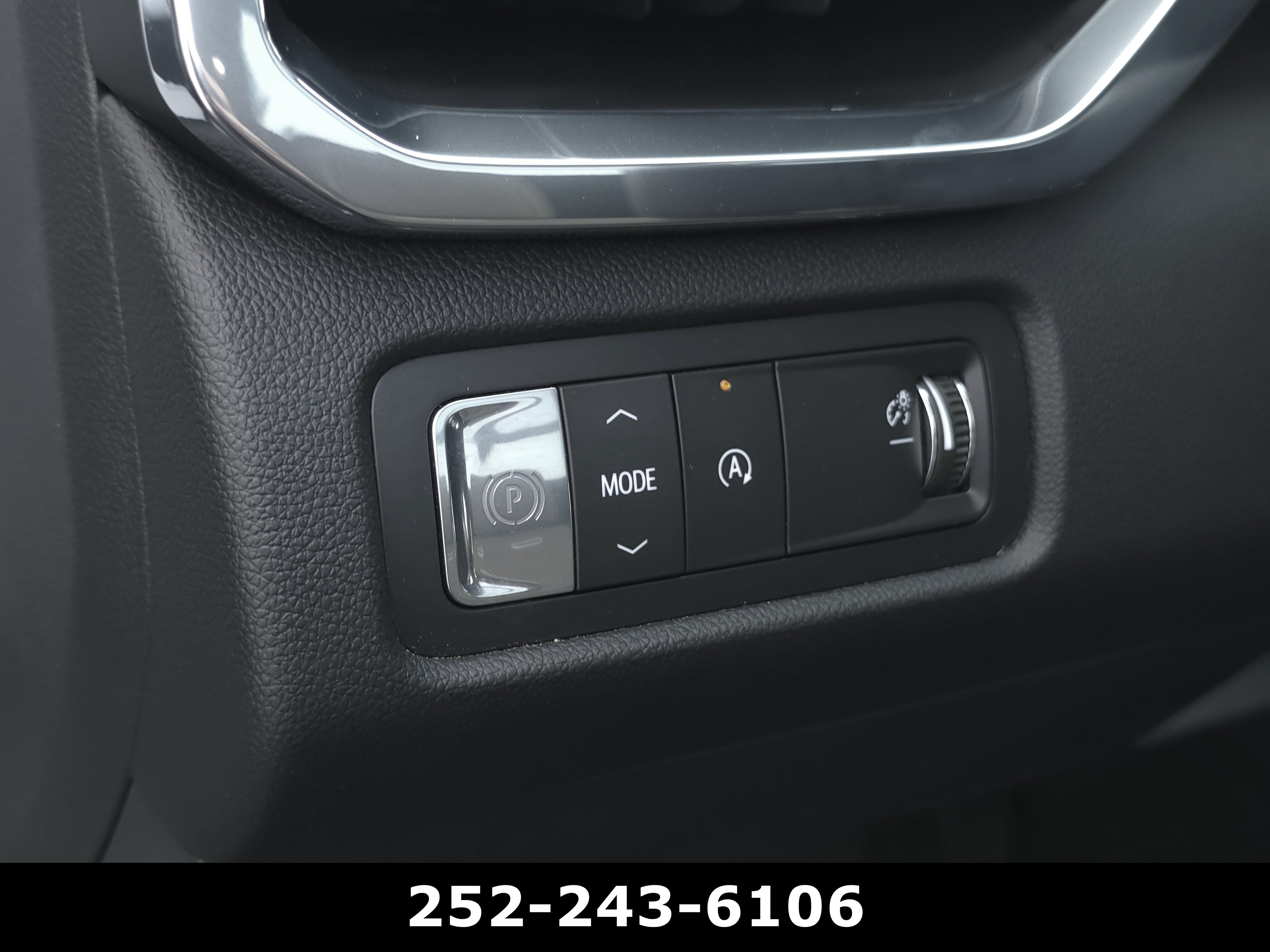Used 2026 GMC Acadia Denali Ultimate FWD image 30