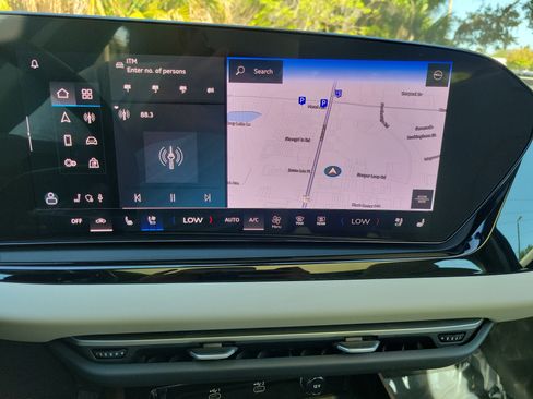 Used 2025 Audi A5 2.0T Premium Plus w/ Premium Plus AWD/4WD image 25