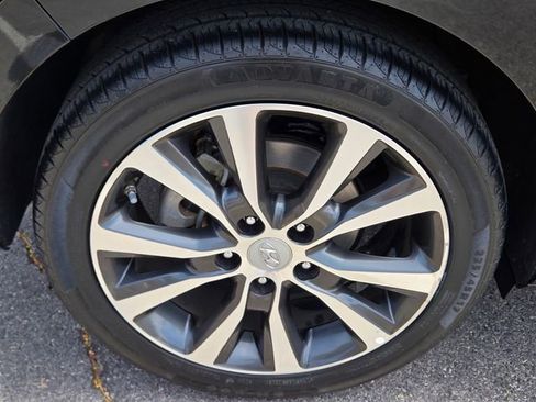 Used 2020 Hyundai Elantra GT FWD image 10