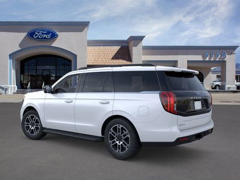 New 2025 Ford Expedition Active image 4