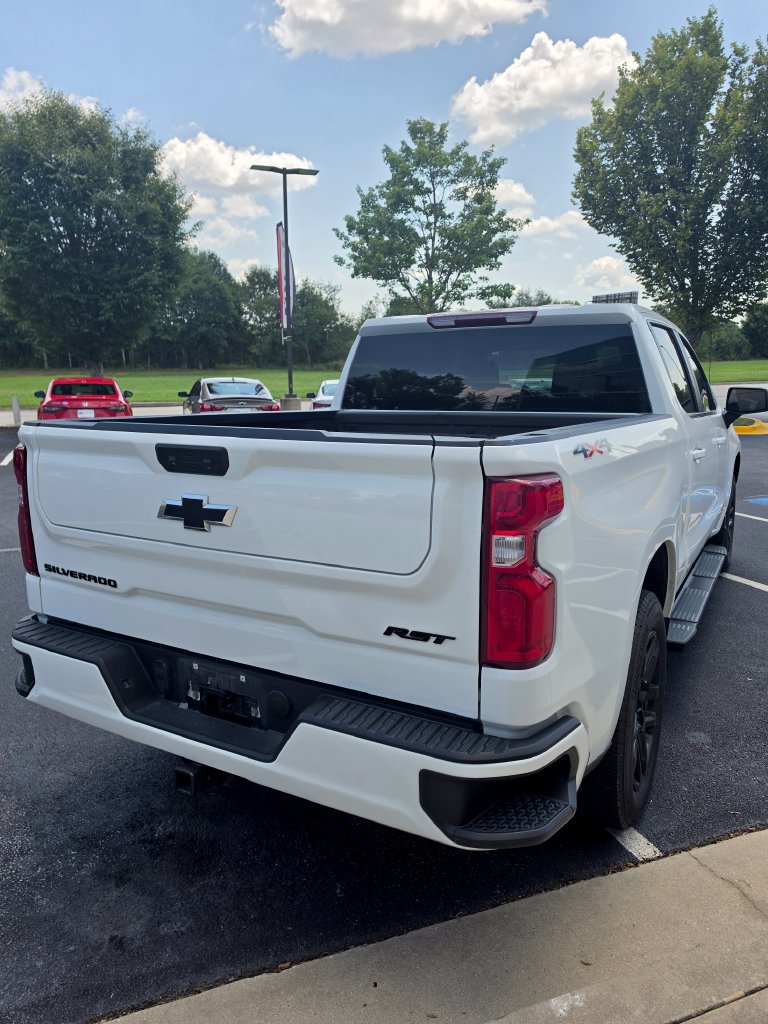 Used 2024 Chevrolet Silverado 1500 RST w/ Protection Package AWD/4WD image 5