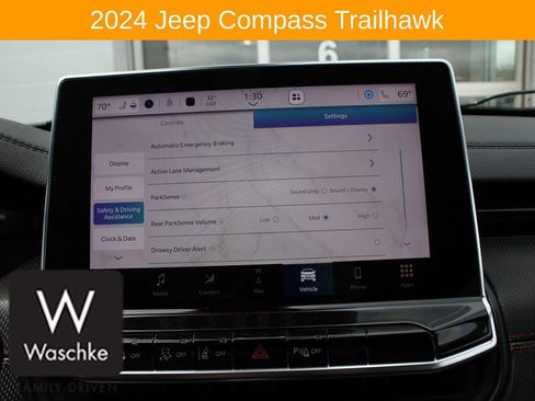 Used 2024 Jeep Compass Trailhawk w/ Trailhawk Elite Group image 51