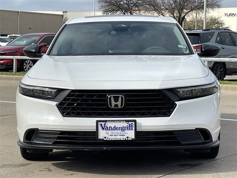 Used 2025 Honda Accord SE image 6