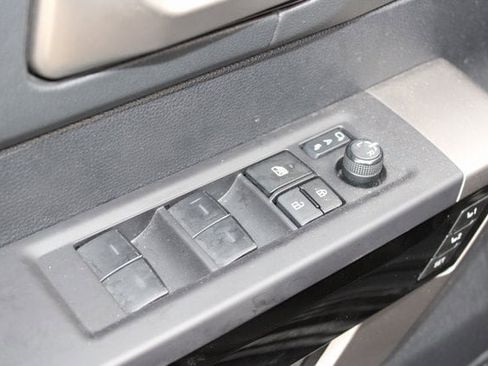 Used 2023 Toyota Tundra Limited image 22