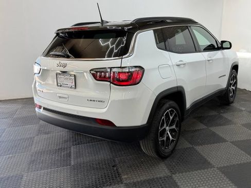 Certified 2024 Jeep Compass Limited AWD/4WD image 11