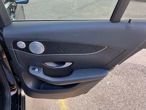 Used 2016 Mercedes-Benz GLC 300 4MATIC w/ Multimedia Package image 23