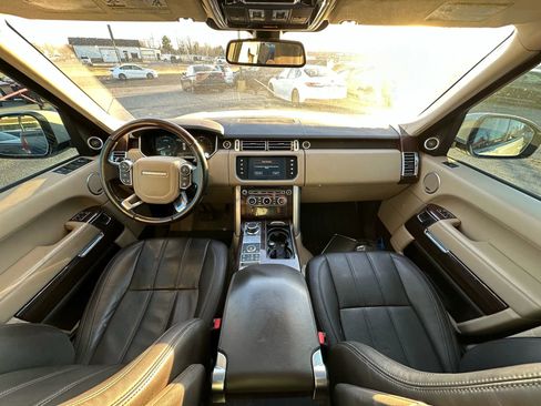 Used 2016 Land Rover Range Rover HSE image 2
