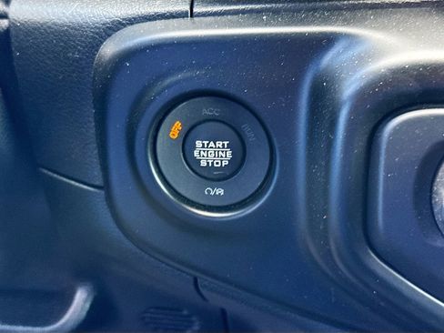 Used 2021 Jeep Wrangler Unlimited Willys image 14