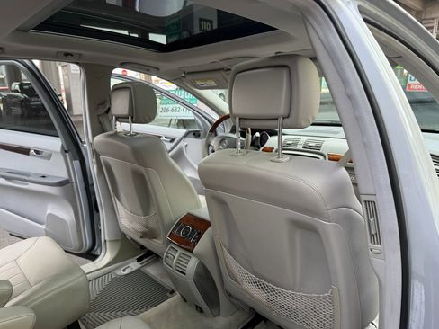 Used 2006 Mercedes-Benz R 500 4MATIC image 21