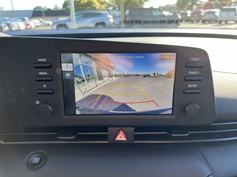 Certified 2025 Hyundai Elantra Sport image 19