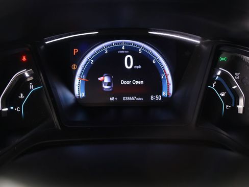 Used 2020 Honda Civic LX image 4