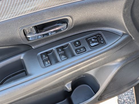 Used 2020 Mitsubishi Outlander SEL AWD/4WD image 19