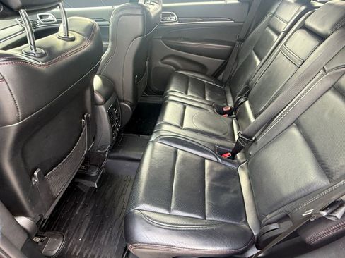 Used 2018 Jeep Grand Cherokee Trailhawk w/ Trailhawk Luxury Group image 11