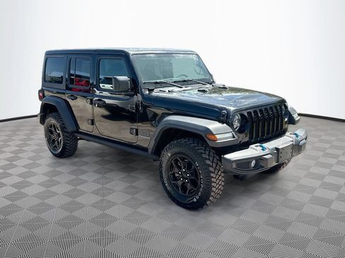 Used 2023 Jeep Wrangler Unlimited w/ Cold Weather Group AWD/4WD image 4