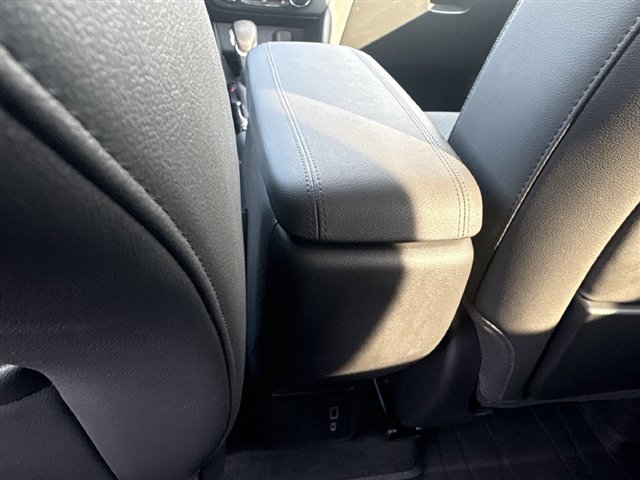 Certified 2024 Buick Encore GX Preferred w/ Comfort Package FWD image 20