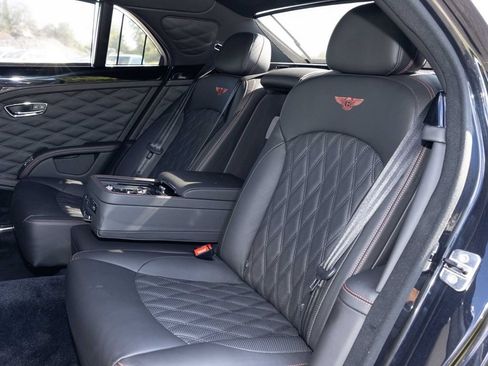 Used 2019 Bentley Mulsanne RWD image 46