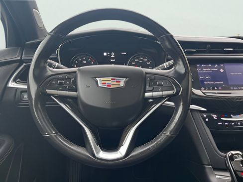 Used 2020 Cadillac XT6 Premium Luxury FWD image 19