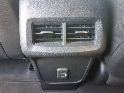 Used 2020 Chevrolet Equinox LT image 27