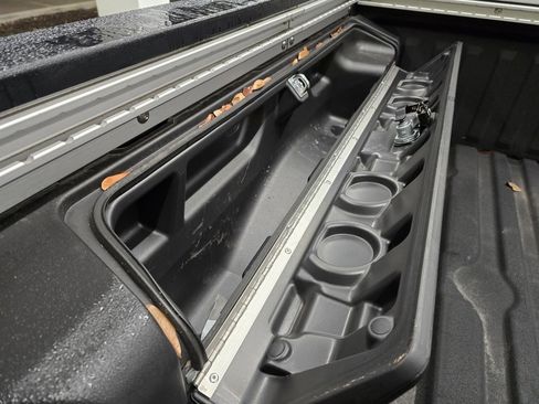 Used 2024 Nissan Titan Platinum Reserve w/ Moonroof Package image 15