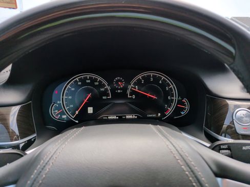 Used 2016 BMW 740i RWD image 15