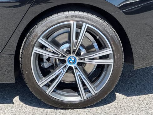 Used 2023 BMW 330e w/ Premium Package RWD image 27