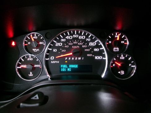Used 2024 GMC Savana 2500 Extended w/ Driver Convenience Package RWD image 6