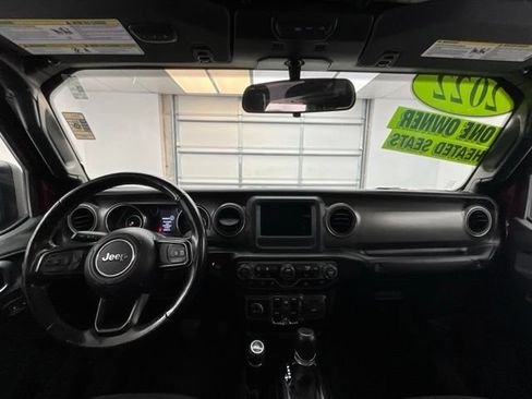 Used 2022 Jeep Gladiator Sport AWD/4WD image 4