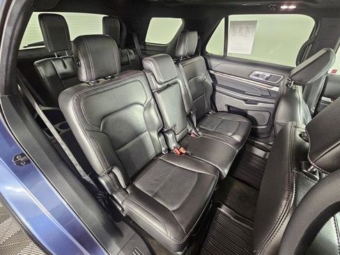 Used 2018 Ford Explorer Limited w/ Equipment Group 301A image 17