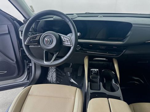 Used 2025 Buick Envision Preferred AWD/4WD image 17