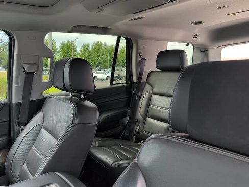 Used 2018 GMC Yukon Denali w/ Open Road Package AWD/4WD image 9