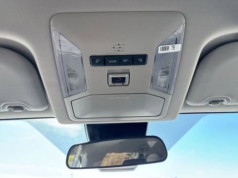 Used 2024 Toyota RAV4 LE image 30