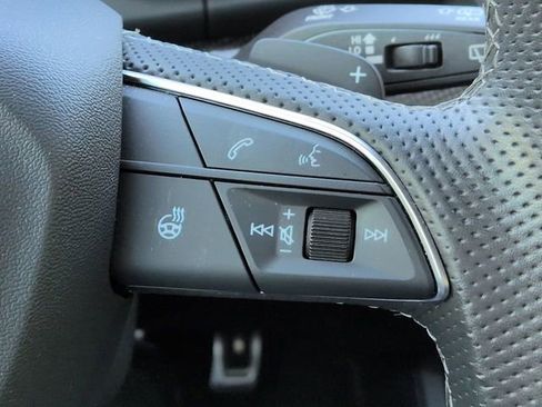 Used 2022 Audi SQ5 Premium w/ Convenience Package image 26