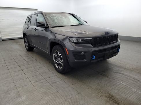 Used 2022 Jeep Grand Cherokee Trailhawk AWD/4WD image 13