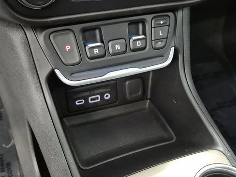 Used 2020 GMC Terrain Denali w/ Denali Premium Package FWD image 29