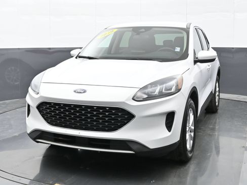 Used 2020 Ford Escape SE AWD/4WD image 7