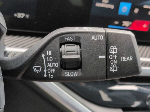 Used 2025 BMW X5 M Competition w/ Executive Package image 28