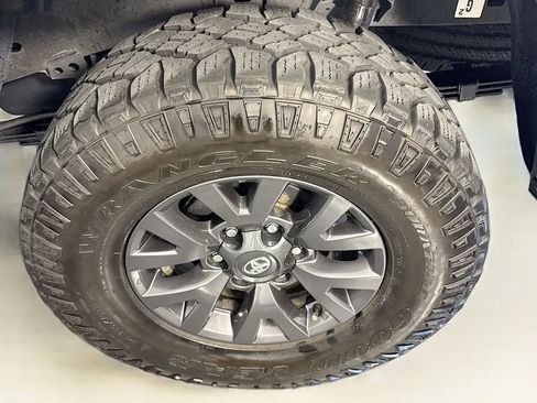 Used 2023 Toyota Tacoma SR5 w/ Technology Package AWD/4WD image 34