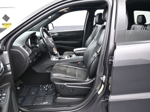 Used 2019 Jeep Grand Cherokee Altitude image 11