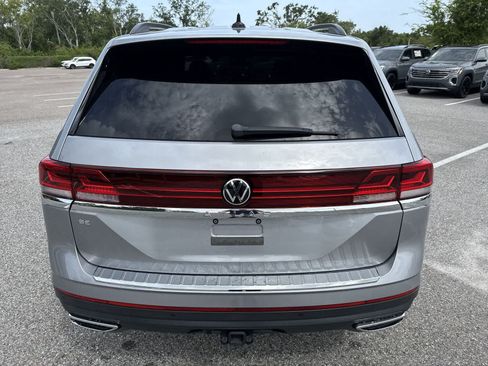 Used 2024 Volkswagen Atlas SE FWD image 13